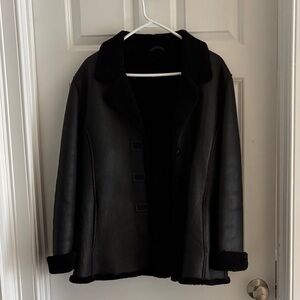 Elegant Women's Black Leather Jacket